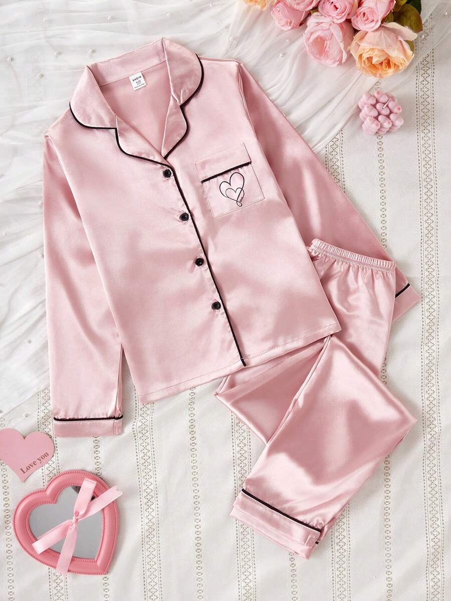 Snug Zone طقم بيجامة من الحرير الاصطناعي بنمط قلب وردي للبنات - الأسود - مشاهدة 1