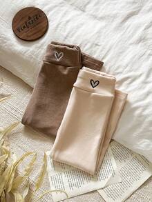 SHEIN Vintaside Kids 两件装女童打底裤，饰有心形刺绣图案，天鹅绒内衬，适合日常休闲穿着，秋冬季节适用。 - 棕色 - 查看 8