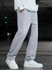 Manfinity EMRG Men's Thermal Lined Thick Casual Sweatpants, Versatile & Loose Fit Grey Joggers, Men's Sweats Sweatpants, Wide Bottom For Men, Pro Club Sweat Pants, Grey Baggy Sweatpants