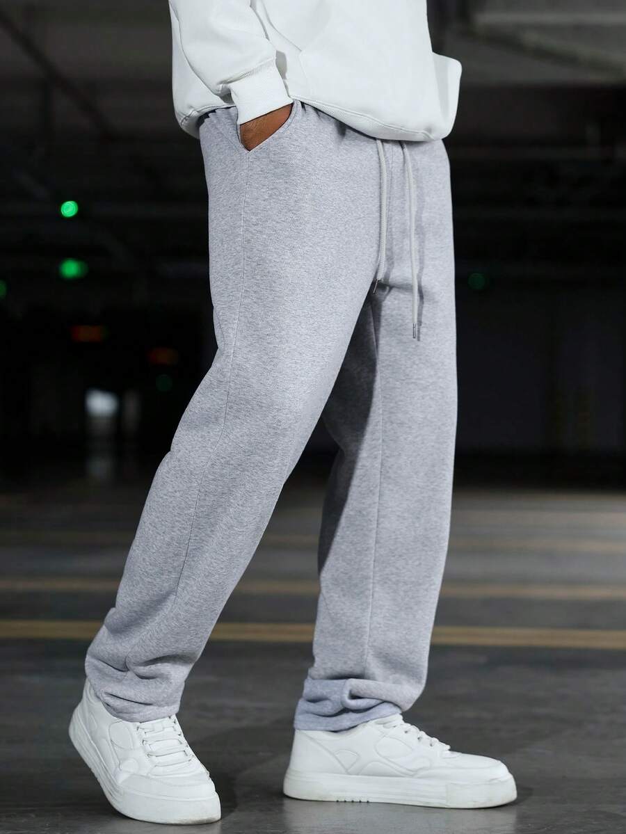 Manfinity EMRG Men's Thermal Lined Thick Casual Sweatpants, Versatile & Loose Fit Grey Joggers, Men's Sweats Sweatpants, Wide Bottom For Men, Pro Club Sweat Pants, Grey Baggy Sweatpants