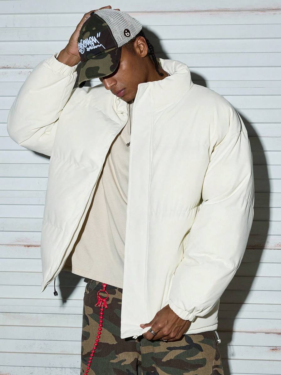 Modcrash 男士米色立领羽绒服，涤纶面料，宽松羽绒款式，绗缝设计，适合街头穿搭、冬季通勤，复古富贵风格 - 米色 - 查看 1