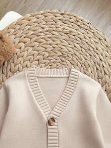 SHEIN Baby Boy/Girl Apricot Soft V-Neck Long Sleeve Knit Cardigan, Casual & Fashionable For Autumn/Winter