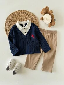 可爱撞色翻领长袖卫衣和松紧腰裤套装，适合男婴（2 件套），秋冬季，纹理卫衣 Polo 衫和裤子两件套，上下装二合一，休闲居家外出套装。 - 彩色 - 查看 3