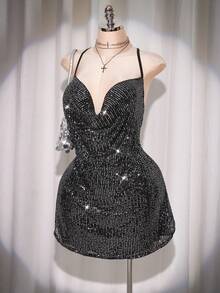 SHEIN ICON 大码女式亮片深V领银色迷你派对连衣裙 - 銀色 - 查看 1