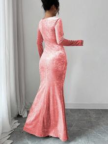 Elenzga Đầm midi bodycon nhung viền bèo nhún lãng mạn thanh lịch, cổ tròn tay dài - Bụi hồng - Xem 2