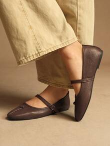 Rosivie Women's Casual Versatile Simple Commuter Flats For Christmas - Coffee Brown - View 1