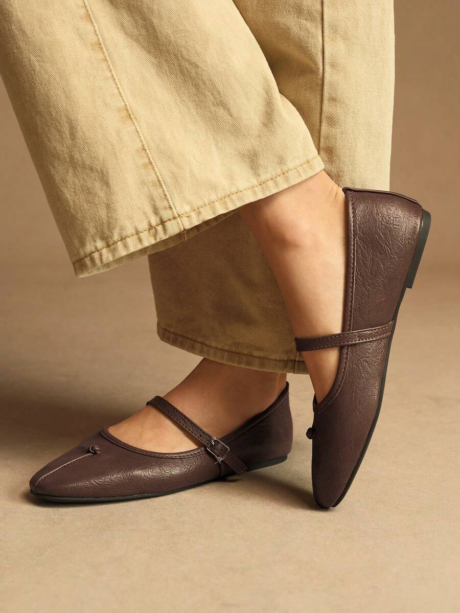Rosivie Women's Casual Versatile Simple Commuter Flats For Christmas - Coffee Brown - View 1