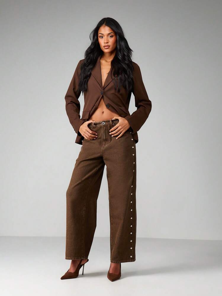 MISSGUIDED Calça Denim Reta Vintage com Pernas Largas e Cintura Alta na Cor Marrom, com Detalhes de Costura Lateral com Tachas de Prata, Estilo Palazzo para Outono e Inverno