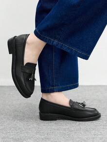 CUCCOO BIZCHIC Giày lười đế dày thiết kế tua rua thường ngày dành cho nữ - màu đen - Xem 3