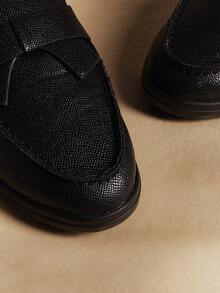 Rosivie 女士休闲百搭通勤简约平底鞋 - 黑色 - 查看 9