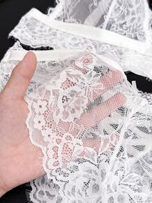 PetitDoll 2件套加大码无钢圈蕾丝拼接交叉蝴蝶结装饰文胸内裤内衣套装 - 白色 - 查看 6