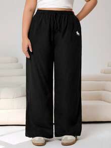 Solflare Damen Große Größen Hose mit Ritter-Muster, Bindegürtel, weites Bein, lässig - Schwarz - Übersicht 4