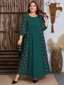 SHEIN Najma رمضان فستان متوسط الطول مطبوع رقميًا بنقشات زهرية ونباتية مع خصر مجعد وذيل مفرود، بأكمام طويلة وياقة مستديرة للمرأة ذات الحجم الكبير - متعدد الألوان - مشاهدة 4