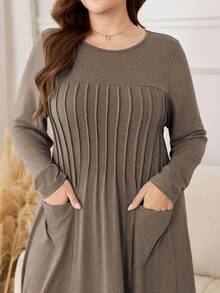 Lacomfia 针织弹力朦胧蓝长袖褶裥口袋简约休闲宽松柔软大码女式连衣裙 - 棕色 - 查看 1