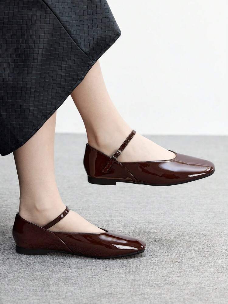 CUCCOO BIZCHIC Women's Casual Solid Color Buckle Flats For Christmas