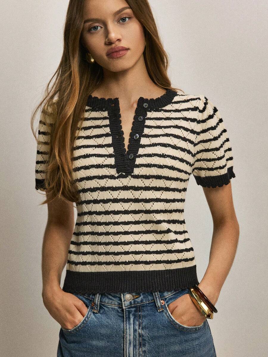 ATUI Studio 女士条纹荷叶边纽扣半开襟休闲通勤针织短袖上衣 - 杏色 - 查看 1