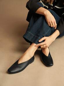 Rosivie Women's Square Toe Casual Flat Loafers - Black - View 3