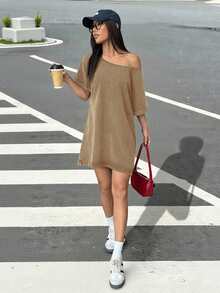 SHEIN EZwear Robe t-shirt ample au col asymétrique et style vintage délavé, style western festival de musique, pour l'été