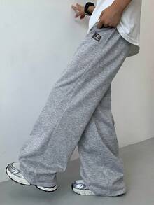 SHEIN 1 chiếc quần dài thể thao dáng suông màu xám cho bé trai, thích hợp mặc đi học, dự tiệc sinh nhật, tiệc tối, biểu diễn, đám cưới, lễ rửa tội, lễ khai trương, mặc hàng ngày, thích hợp đi học, đi du lịch, chơi thể thao, thích hợp cho mùa xuân và mùa hè, quần nỉ ống rộng màu xám, quần mặc nhà dáng rộng. - Xám - Xem 3