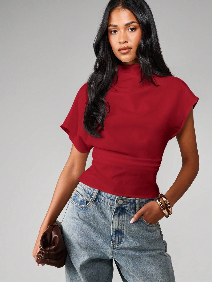 MISSGUIDED 宽松高领短袖针织上衣，腰部收紧设计，适合日常休闲穿着。 - 酒紅色 - 查看 1