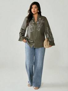 SHEIN LUNE Plus Size Embroidery Print Ruffle Collar V-Neck Button Decor Long Sleeve Ruffle Cuff Casual Shirt, Suitable For Outings, Gatherings, And Vacations - Army Green - View 3