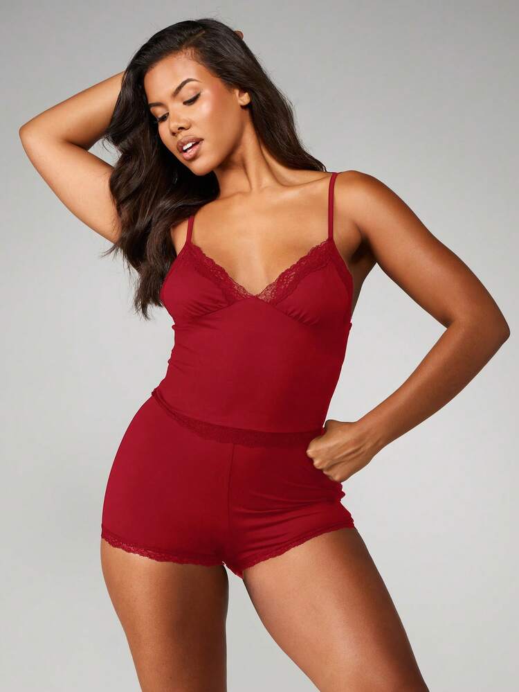 MISSGUIDED Lace Trim Cami And Short Pajama Set