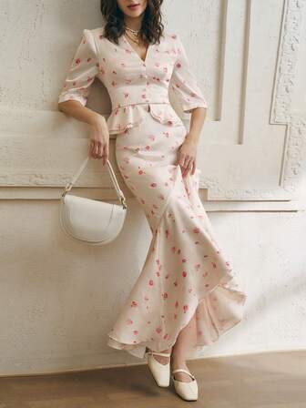 Cévolie 2 st/set blus och kjol med små blommiga detaljer och volanger