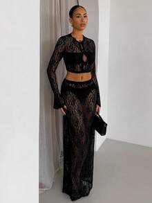 Glamine 女士蕾丝抽绳前开襟喇叭袖上衣和迷你裙性感透视两件套 - 黑色 - 查看 4