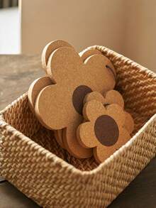 1pc  Soft Wooden Heat Abnormal Shape Resistant Insulation Mat Creative Flower Design Potholder Hot Pad For Dining Table Kitchen Decor Valentine's Day Wedding Anniversary Christmas Thanksgiving Housewarming Gift Home Organization Storage