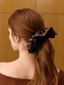 MOTF PREMIUM CHAMPAGNE FAUX SILK SCRUNCHIE - Black - View 5