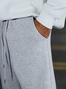 Manfinity EMRG Men's Thermal Lined Thick Casual Sweatpants, Versatile & Loose Fit Grey Joggers, Men's Sweats Sweatpants, Wide Bottom For Men, Pro Club Sweat Pants, Grey Baggy Sweatpants