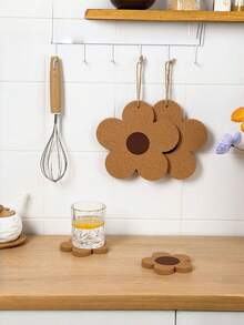 1pc  Soft Wooden Heat Abnormal Shape Resistant Insulation Mat Creative Flower Design Potholder Hot Pad For Dining Table Kitchen Decor Valentine's Day Wedding Anniversary Christmas Thanksgiving Housewarming Gift Home Organization Storage