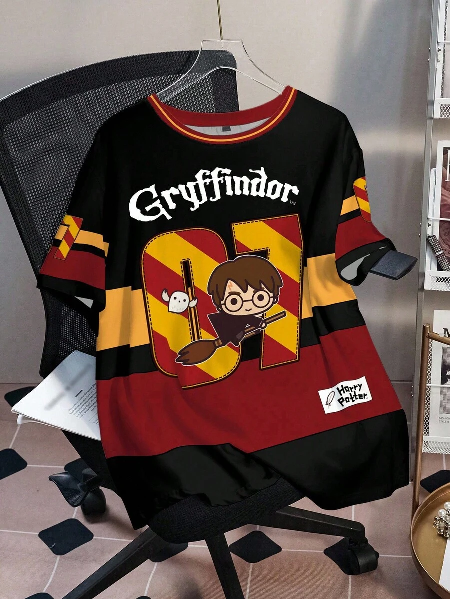 HARRY POTTER X SHEIN 大码女式夏季休闲通勤时尚学院风可爱卡通人物和数字字母图案撞色宽松T恤 - 白色 - 查看 1