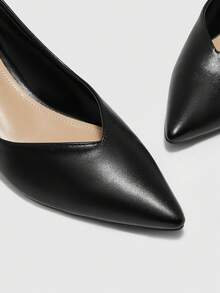 CUCCOO BIZCHIC 女士尖头百搭高跟鞋，适合日常通勤 - 黑色 - 查看 10