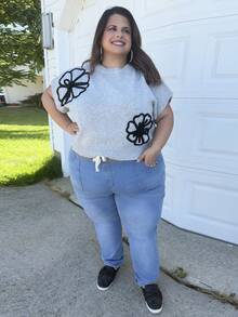 Enliva Plus Size Sexy Stretch Color Block Wide Waistband Blue Denim Jeans, For Apple Rounded Body Shape - Light Wash - View 9