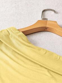 EMERY ROSE Casual Chic Commuting High Elasticity Solid Brown Pleated Shoulder Top And White Elastic Waist Pants Set - Yellow - View 5