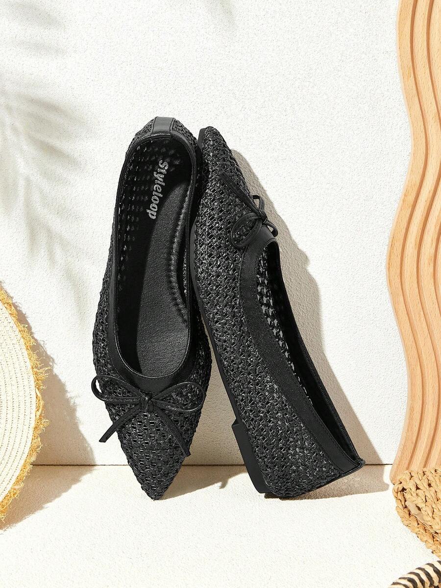 Styleloop Women's Casual Versatile Commuting Minimalist Hollow Bow Decor Flats - Black - View 1