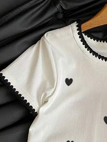 SHEIN Áo thun ngắn tay nữ kiểu dáng thường ngày, đa năng, in hình trái tim, viền tương phản, thích hợp cho việc đi làm hàng ngày, mùa hè. - trắng - Xem 4