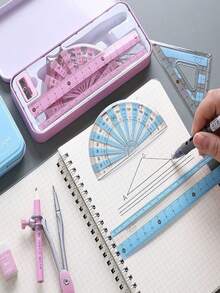 3件套几何数学绘图工具，包含4件：尺子、圆规、铅笔、橡皮、卷笔刀，是学校、学生、圣诞节礼物和返校季的理想文具套装。