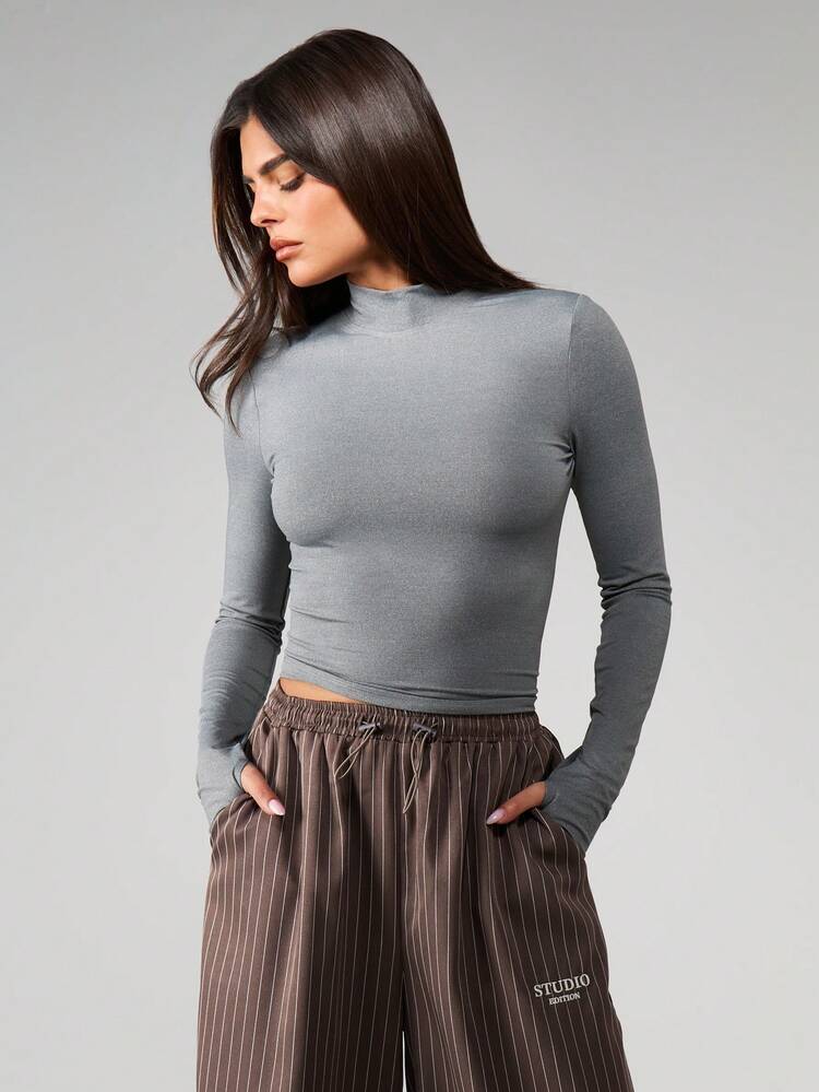 MISSGUIDED Edition High Neck Long Sleeve Fitted Top With Branded Details For Active Lifestyle Casual Wear