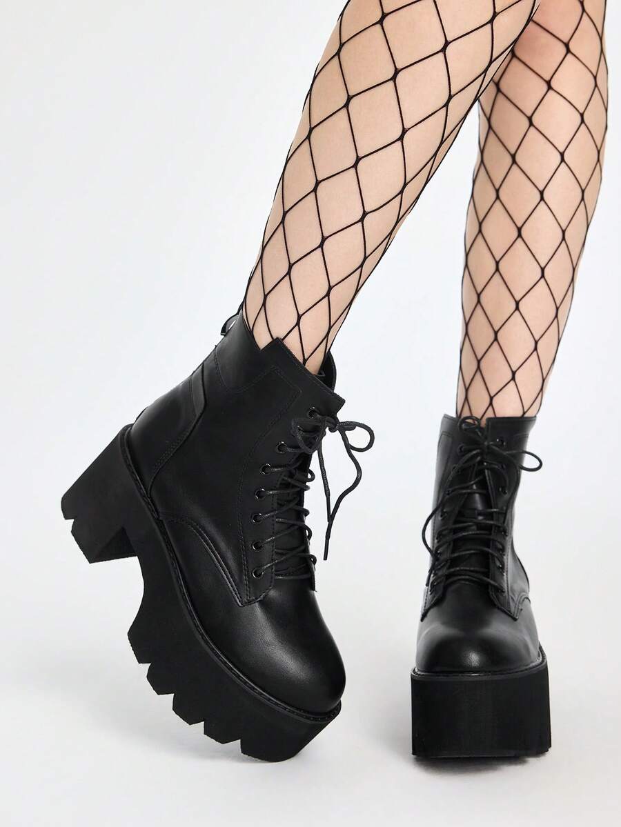 ROMWE Grunge Punk Fall/Winter 2025 Chunky Heel Waterproof Platform Boots, European Style Fashion Black Boots With Chain Rivet Decor, High Heel Lace-Up Boots,Match Fall Women Clothes