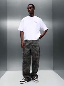 PLAYBOY X SUMWON 男士宽松短袖圆领印花T恤，复古女郎图案，休闲棉混纺夏季上衣 - 白色 - 查看 3