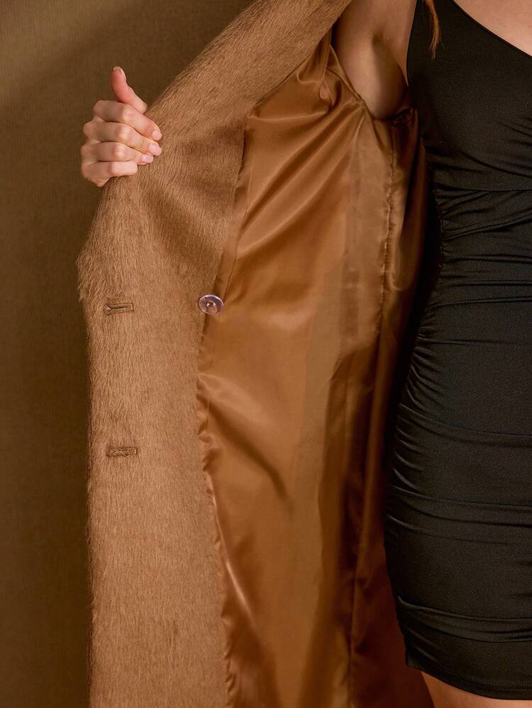 WOOL OVERCOAT WITH METAL BUTTON DECORATION