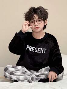 DAZY Tween Boys' Printed Crew Neck Long Sleeve Top & Plaid Pants Pajama Set - Black - View 4