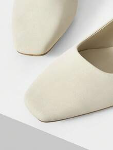 MOTF PREMIUM Giày bệt mũi vuông da PU - Màu be - Xem 6