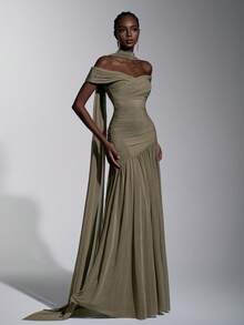 Elitara 优雅灰色极简露肩褶皱不对称A字高开衩连衣裙，适合婚礼、正式活动、晚宴和鸡尾酒会等场合。 - 灰色 - 查看 8