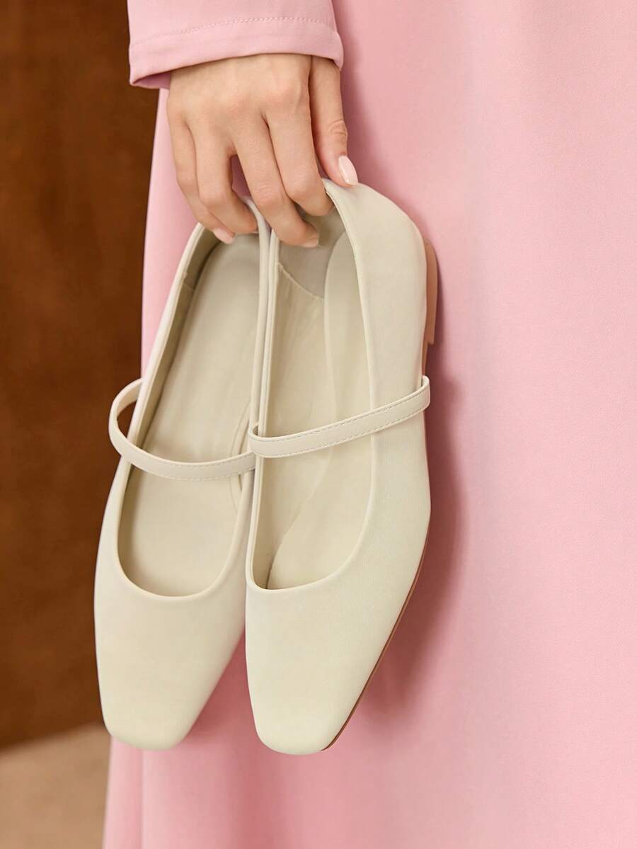 MOTF PREMIUM Giày bệt mũi vuông da PU - Màu be - Xem 1