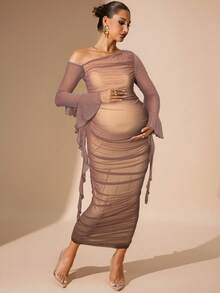 MaterniChic 孕妇优雅褶皱斜肩长袖连衣裙 - 卡其色 - 查看 3