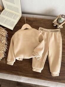 SHEIN 2 件套男童休闲可爱熊和动物卡通字母印花宽松圆领卫衣，加厚服装适合秋冬季 - 卡其色 - 查看 2