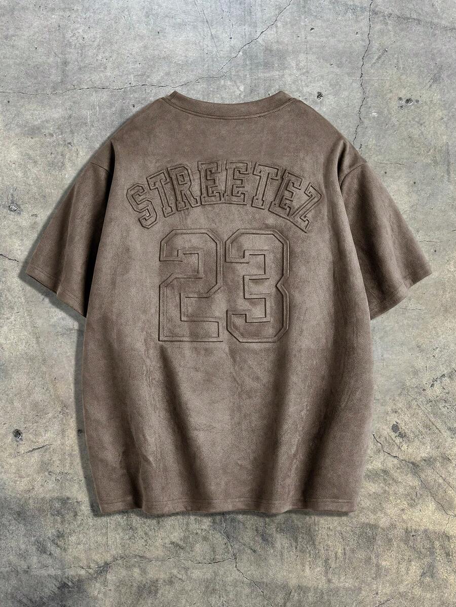 AXEPEAK 男士宽松版型压纹英文图案圆领短袖针织T恤 - 灰色 - 查看 1